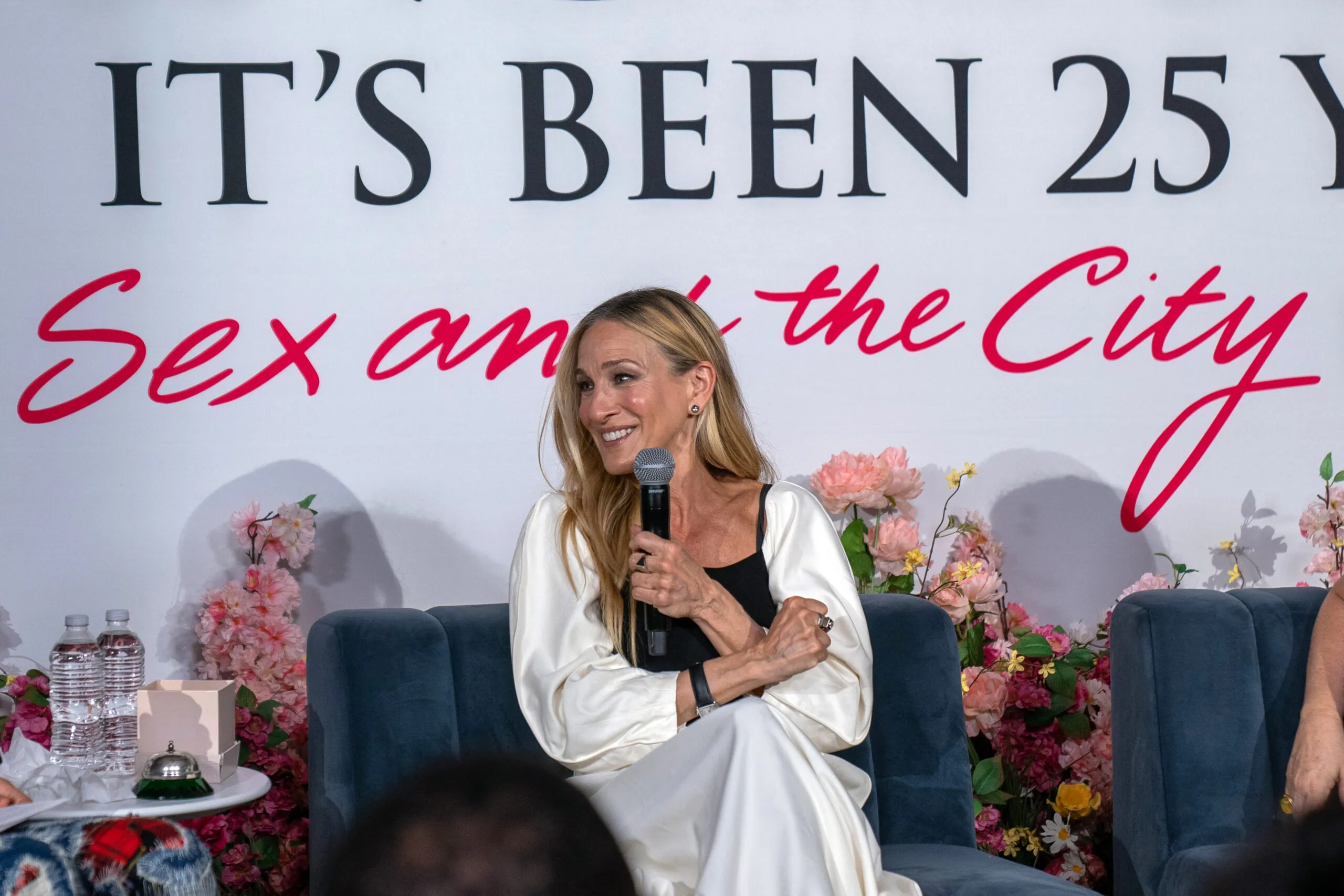 ‘sex And The City Y Sarah Jessica Parker Celebran Su 25 Aniversario Inaugurando Una Exposición 