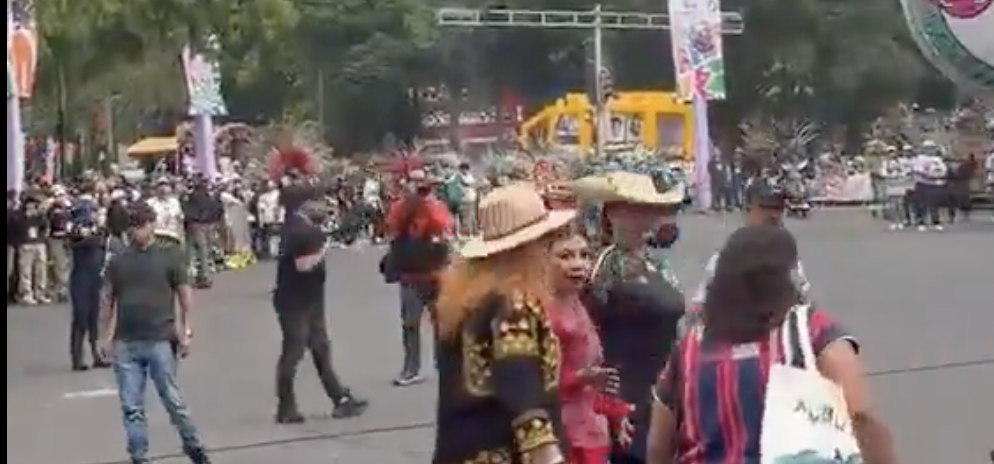 Abuchean a Clara Brugada, Jefa de Gobierno de la CDMX, durante el Gran Desfile Mundialista en Paseo de la Reforma - Noticias de Actualidad de México y el Mundo -