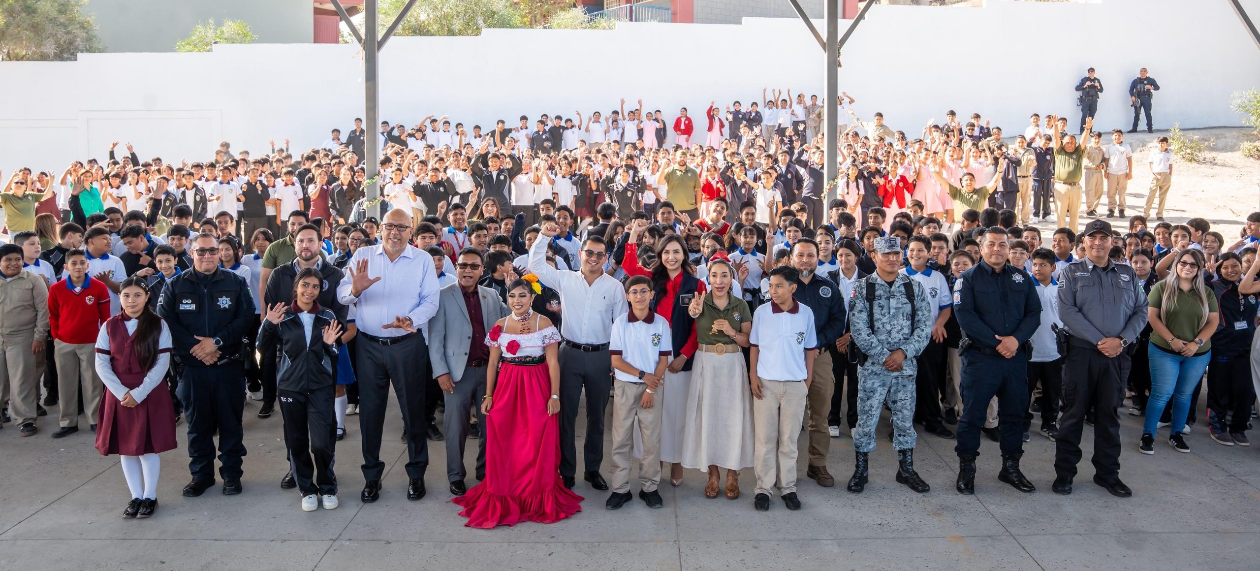 Refrenda Gobierno Municipal de Tijuana su compromiso con las juventudes en 'Lunes Cívico' - -