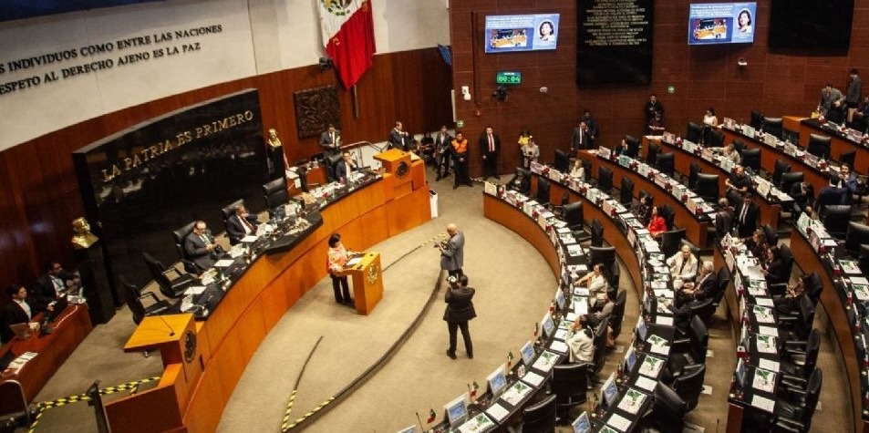 Senado aprobó reforma de Sheinbaum que prohíbe la doble nacionalidad a candidatos a la Presidencia y gubernaturas - -