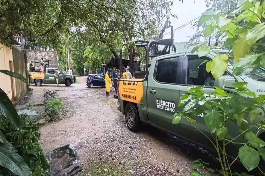 Despliegan mil 815 militares en Michoacán por huracán ‘Simon’; activan Plan DN-III-E - -