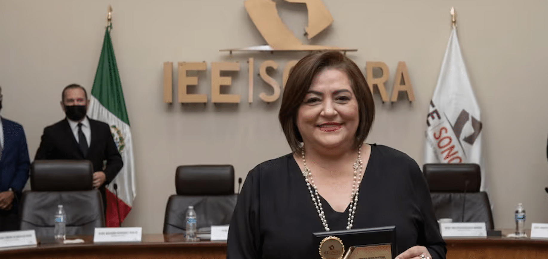 Sheinbaum trata de deslindar a Guadalupe Taddei de Morena: 'Ella fue nombrada por Lorenzo Córdova' - -